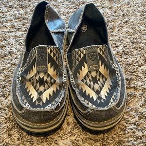 Women’s Ariat cruiser loafers 8